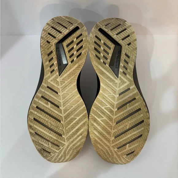 Brooks Levitate size 9.5 - Picture 9 of 9